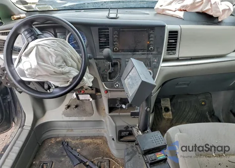 2020 Toyota Sienna Le из США, поврежденный, VIN 5TDKZ3DC8LS083408